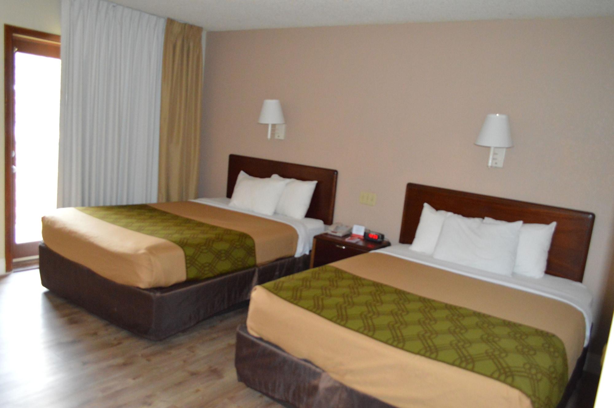 Econo Lodge Inn & Suites On The River Gatlinburg Bagian luar foto