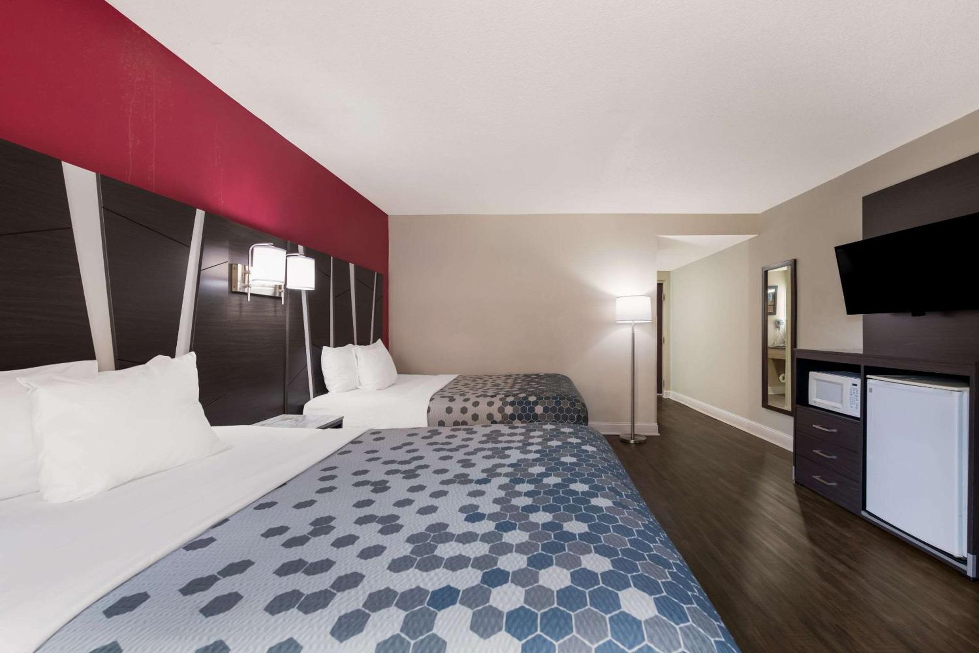 Econo Lodge Inn & Suites On The River Gatlinburg Bagian luar foto